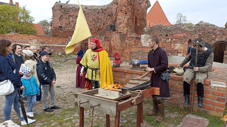 W Toruniu można poczuć się jak średniowieczny rycerz! Wydarzenie potrwa do 3 maja/fot: Monika Kaczyńska