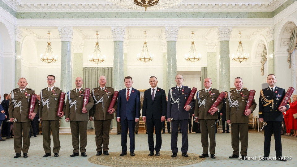 Prezydent Andrzej Duda mianował ośmiu oficerów Wojska Polskiego na stopnie generalskie i admiralski/fot. Marek Borawski/KPRP