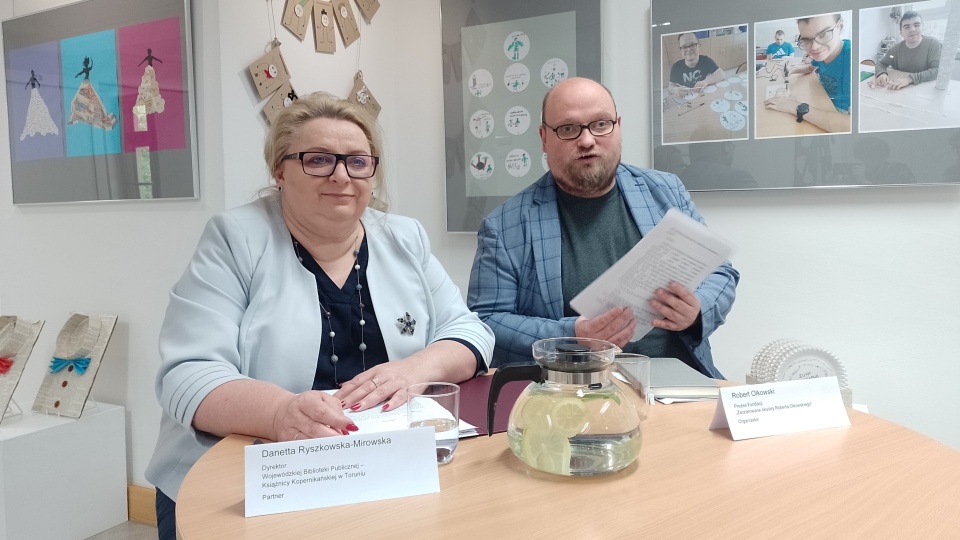 Na wydarzenie zapraszają Danetta Ryszkowska-Mirowska, dyrektor Książnicy Kopernikańskiej i Robert Olkowski, prezes Fundacji Zaczarowane Okulary/fot. Michał Zaręba