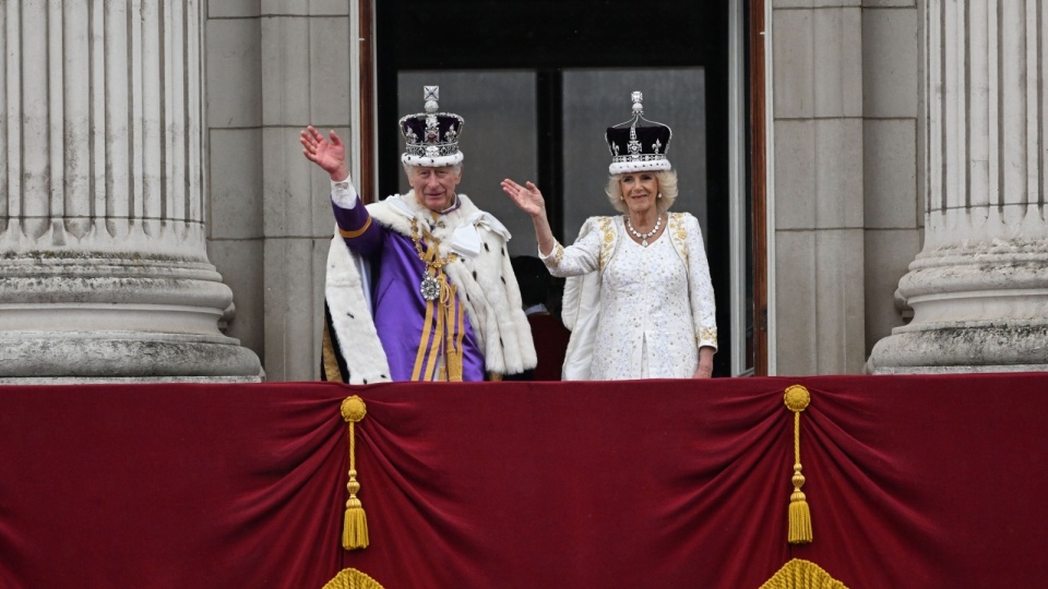 Król Karol III i królowa Camilla/fot. Neil Hall, PAP/EPA