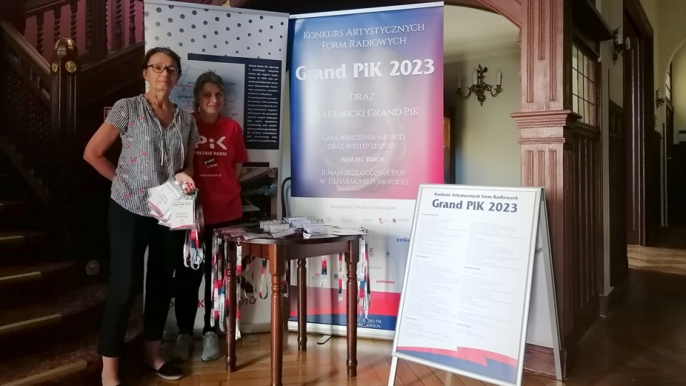 Od lewej: Dorota Gruszka i Marta Jagodzińska czekają na uczestników tegorocznego Konkursu Grand PiK 2023/fot. mg