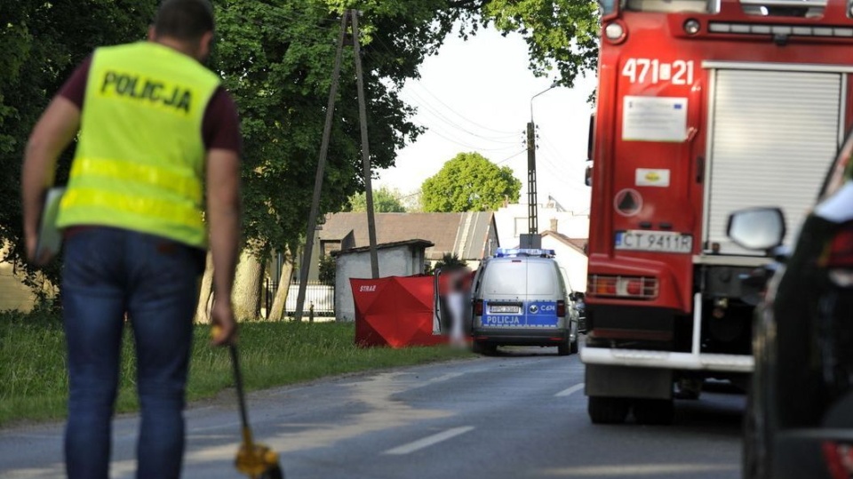 Motocyklista zginął w wypadku w Leniach Wielkich/fot. materiały policji