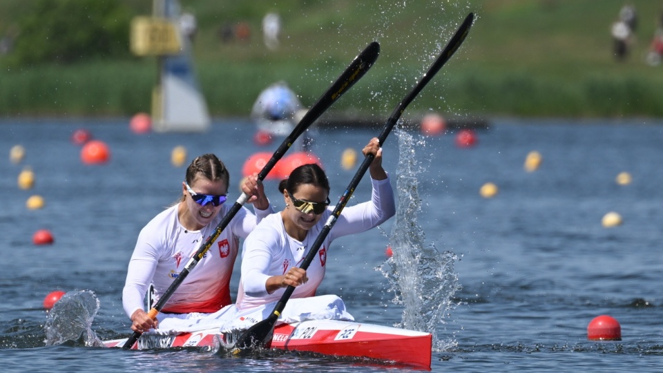 Helena Wiśniewska i Martyna Klatt zdobyły w niedzielę drugi złoty medal PŚ w Poznaniu/fot.: PAP/Jakub Kaczmarczyk