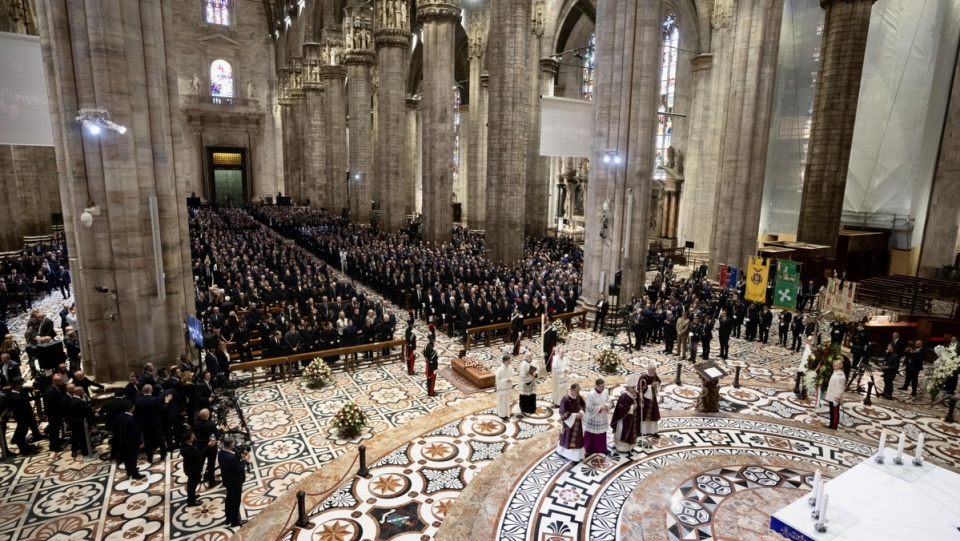 Uroczystości pogrzebowe Silvio Berlusconiego w katedrze w Mediolanie/fot. PAP, EPA