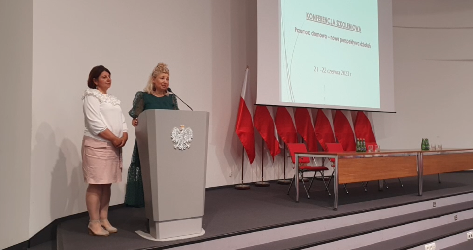 Konferencja „Przemoc domowa – nowa perspektywa działań” w Kujawsko-Pomorskim Urzędzie Wojewódzkim w Bydgoszczy/screen z transmisji, Kujawsko-Pomorski Urząd Wojewódzki, Facebook