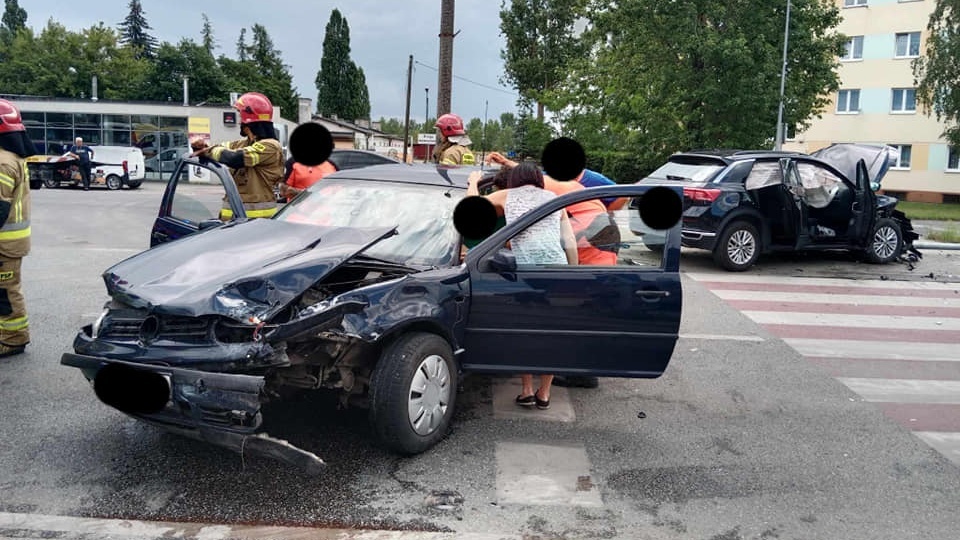 Na miejsce wezwano dwa zastępy straży pożarnej, dwie karetki pogotowia oraz policję/fot. Heron15 Pomoc Drogowa Bydgoszcz 24h Andruszczenko Krystian 501337500, Facebook