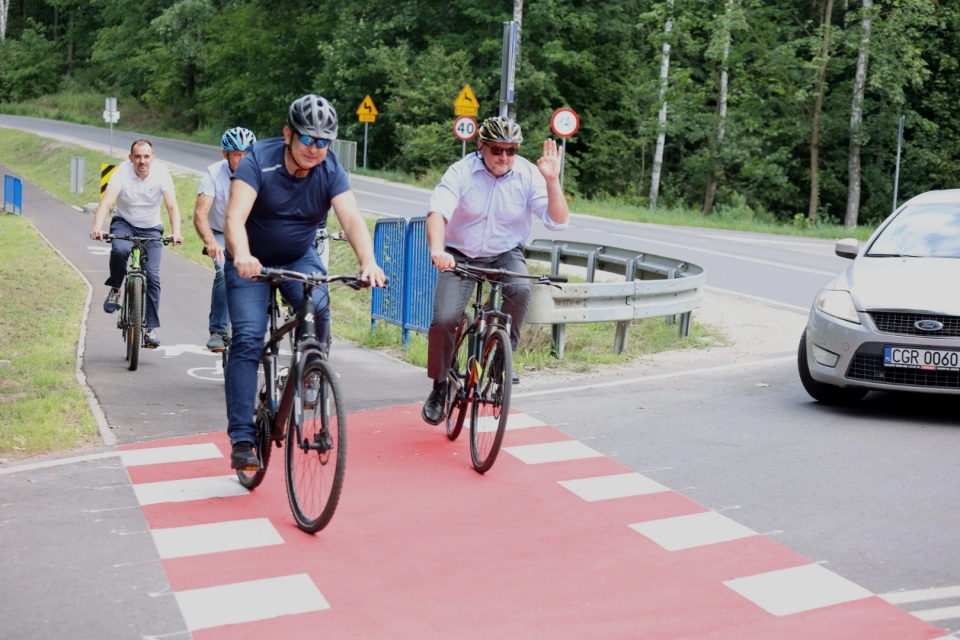 W gminie Grudziądz oddano do użytku pierwszą część drogi rowerowej/fot: Mikołaj Kuras dla UMWKP