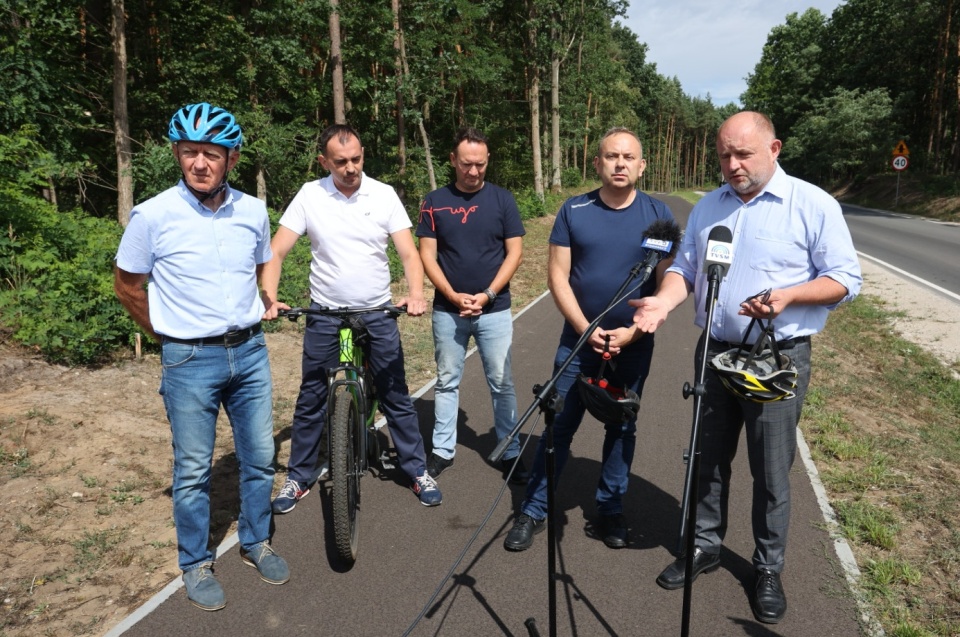 W gminie Grudziądz oddano do użytku pierwszą część drogi rowerowej/fot: Mikołaj Kuras dla UMWKP