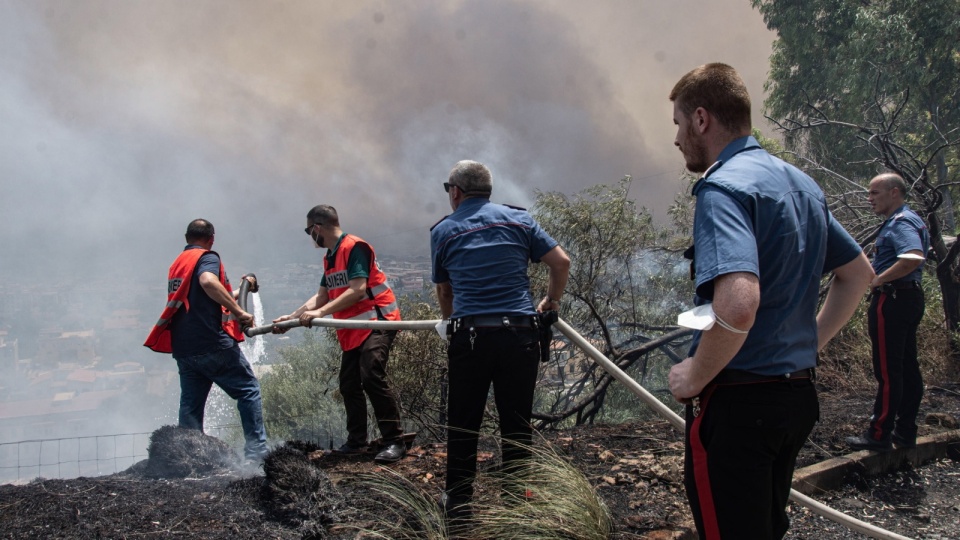 Z pożarami walczy nie tylko Grecja, ale także Włochy i Turcja/fot. Francesco Militello Mirto, PAP/EPA