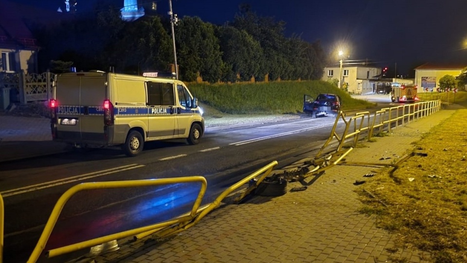 18-latka wjechała w bariery na ul. Janickiego w Żninie. Była pod wpływem alkoholu/fot. KPP w Żninie