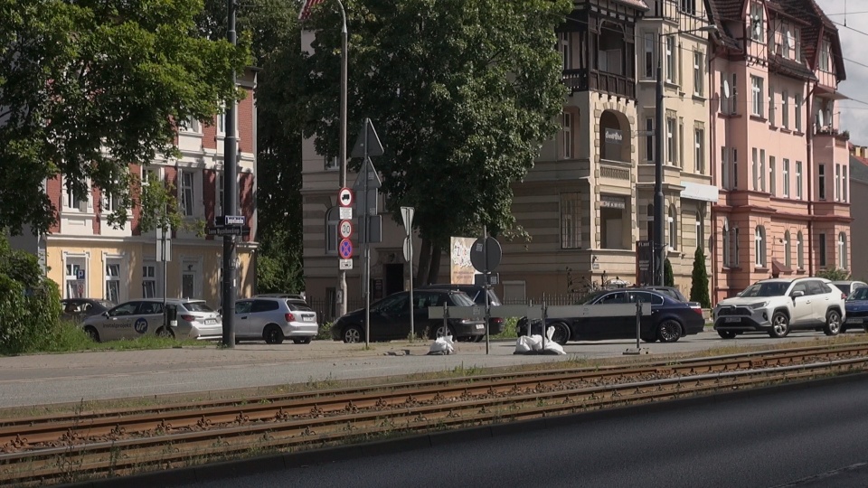 Bałagan z oznakowaniem ulicy Jagiellońskiej (jw)
