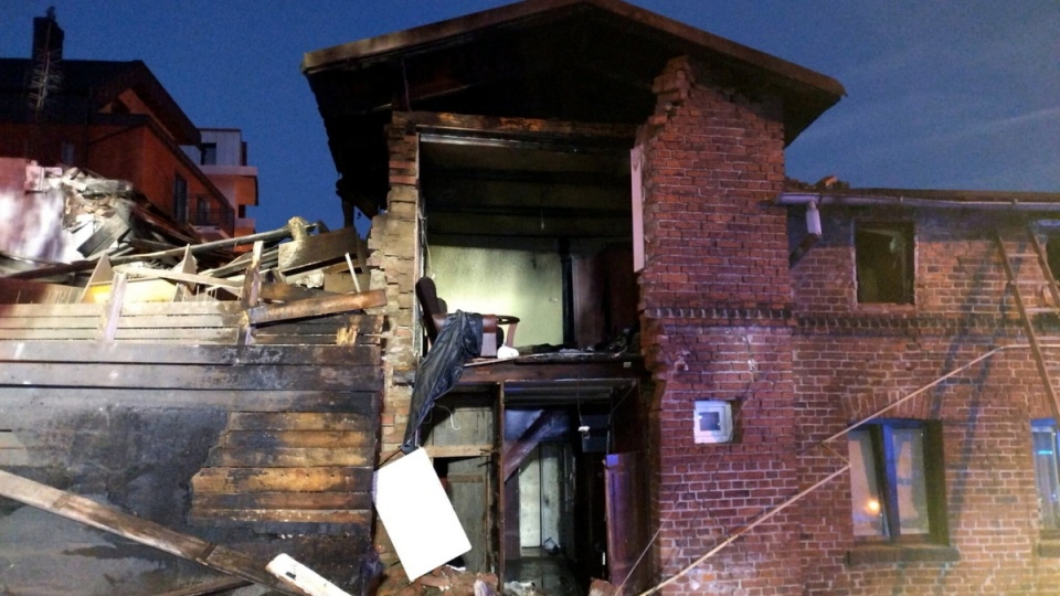 Do wybuchu gazu w budynku dwukondygnacyjnym w Chełmży doszło w czwartek wieczorem/fot. KM PSP Toruń