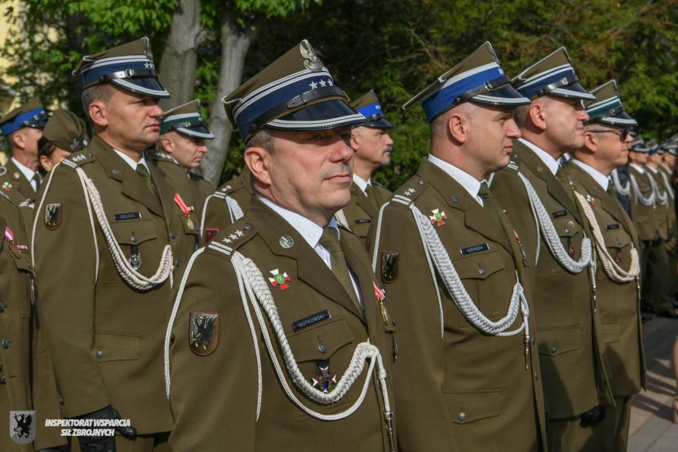 W Inspektoracie Wsparcia Sił Zbrojnych odbyła się uroczystość wręczenia odznaczeń państwowych z okazji zbliżającego się Święta Wojska Polskiego/fot: Inspektorat Wsparcia Sił Zbrojnych