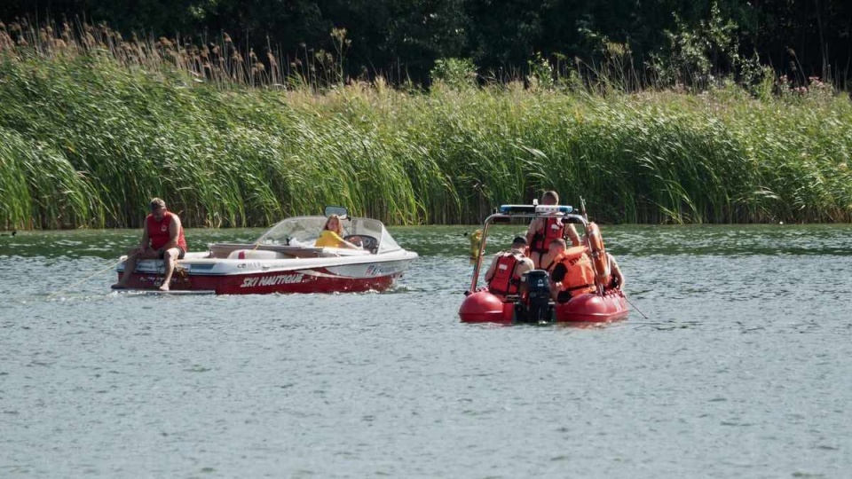 Poszukiwania 21-latka na jeziorze Ostrowskim trwały od niedzieli (13 sierpnia)/fot. Darek Kilan