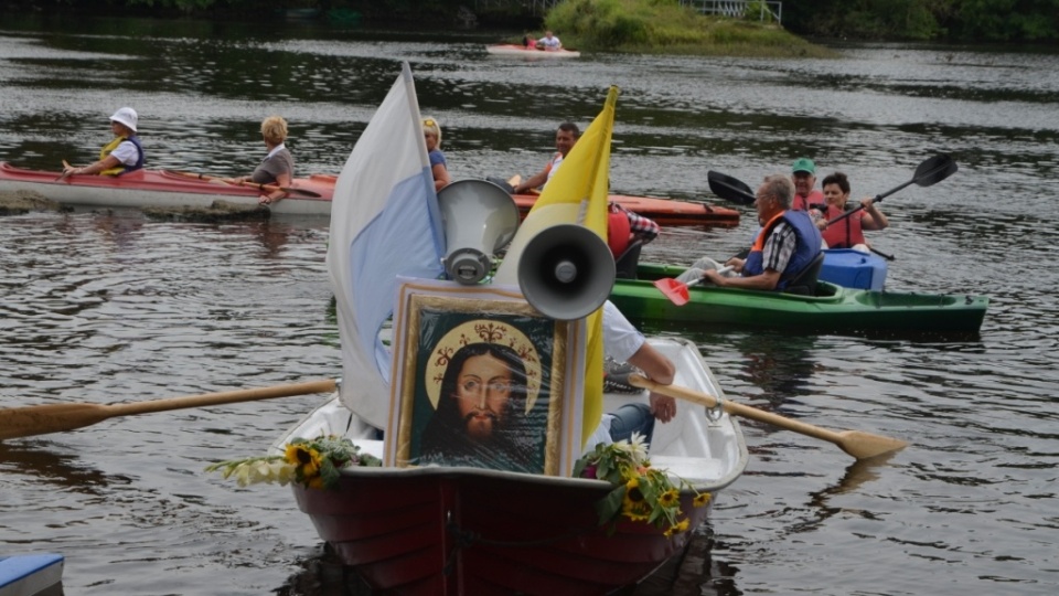 Piętnasty - jubileuszowy - spływ po wodach Zalewu Smukalskiego/fot. Diecezja Bydgoska/archiwum