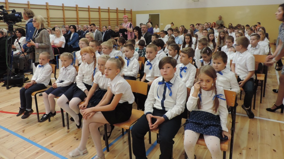 Na rozpoczęcie roku szkolnego w Nieszawie oddano do użytku wyremontowaną szkołę podstawową/fot: Marek Ledwosiński