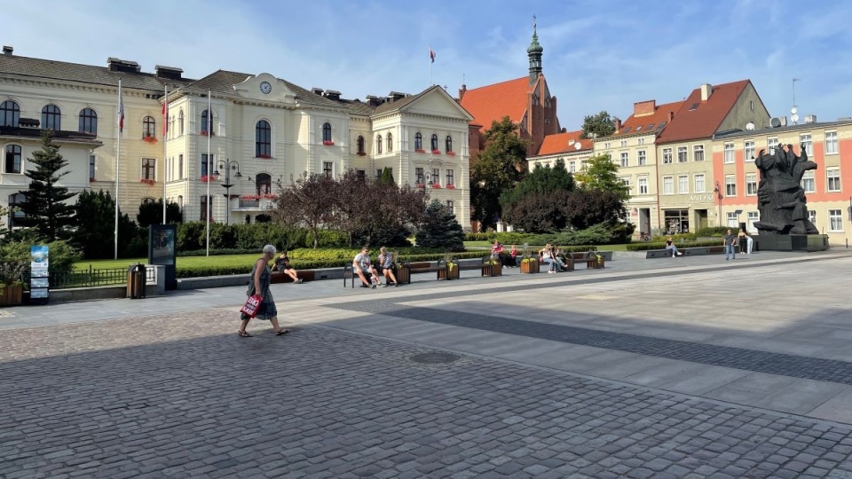 Z plamami i zaciekami na Miasto walczy od zakończenia rewitalizacji/fot. Zarząd Dróg Miejskich i Komunikacji Publicznej w Bydgoszczy