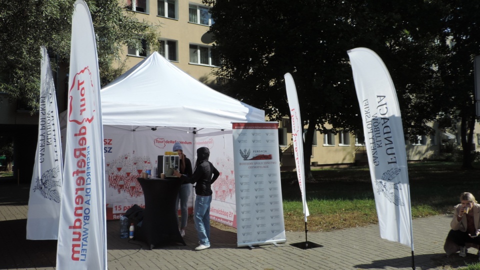 Akcja „Głosujesz decydujesz - Tour de Referendum" dotarła do Włocławka/fot. Marek Ledwosiński