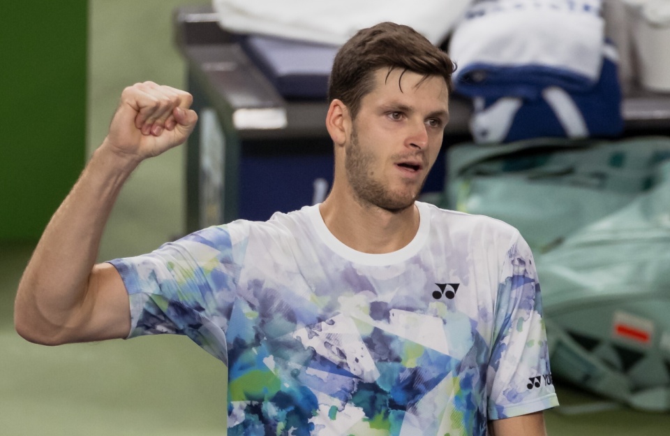 Hubert Hurkacz notuje świetną końcówkę sezonu/fot. PAP/EPA/Alex Plavevski