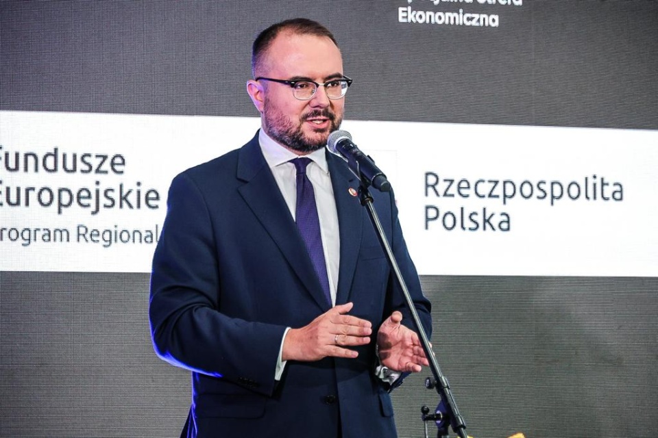 Wiceminister spraw zagranicznych Paweł Jabłoński ostrzega polskich obywateli, przebywających za granicą/fot. Paweł Jabłoński, Facebook