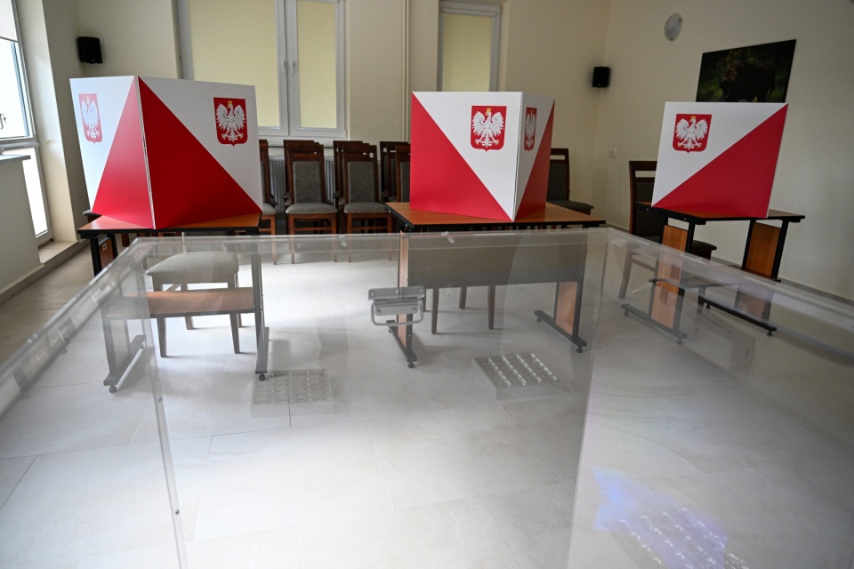 Komitet wyborczy Polska Liberalna-Strajk Przedsiębiorców ogłosił rozwiązanie. Jak to wpływie na głosy?/fot: PAP/Darek Delmanowicz