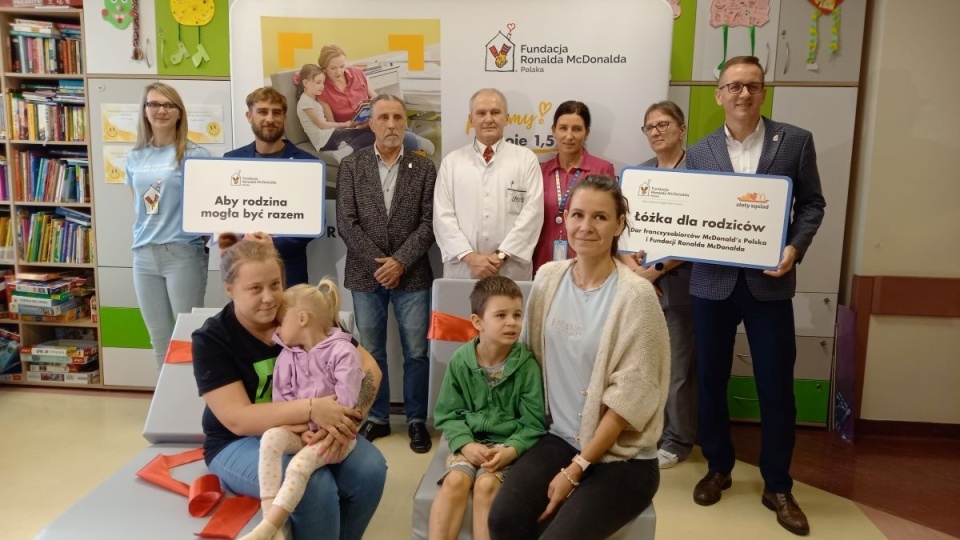 До Університетської лікарні №1 в Бидгощі було доставлено десять крісел-ліжок/фото: Тетяна Адоніс, PAP
