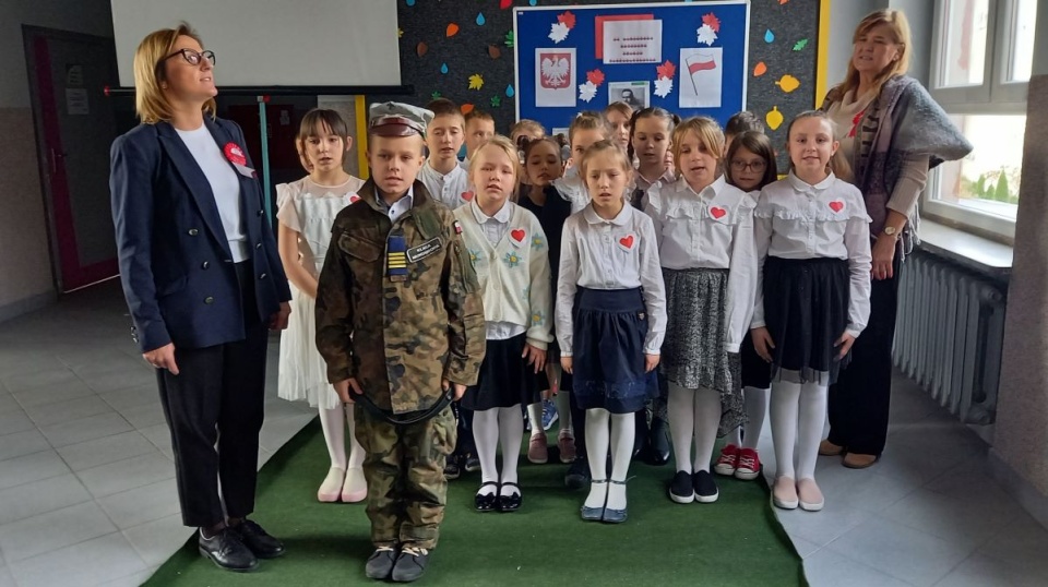 „Szkoła do hymnu” to inicjatywa Ministerstwa Edukacji Narodowej. Akcja odbyła się po raz szósty/fot. Tatiana Adonis