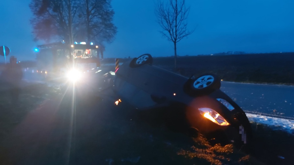 W miejscowości Kowrózek (gmina Łysomice) doszło do zderzenia dwóch samochódw osobowych, na szczęście nikt nie został poszkodowany/KM PSP Toruń