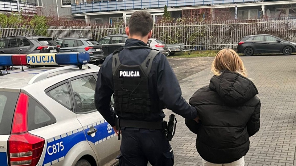 Bydgoscy wywiadowcy policyjni zatrzymali 15-letnią bydgoszczankę za posiadanie i handel narkotykami/fot. materiały policji