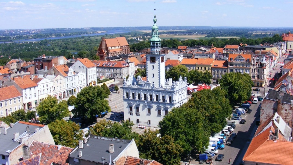 Widok na rynek Starego Miasta z Kościoła Wniebowzięcia NMP w Chełmnie/fot. Kazimierz Mendlik, Wikipedia