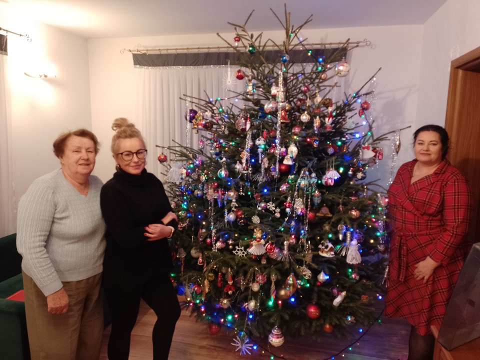 Mama Felicja Lewandowska i siostry Barbara Lewandowska i Danuta Kwiatkowska/fot. Michał Zaręba