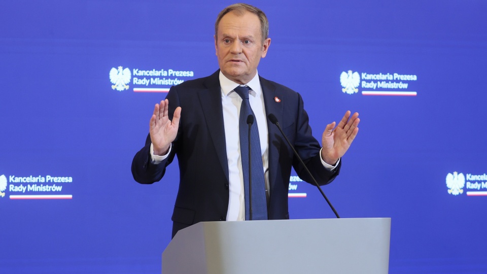 Premier Donald Tusk podczas konferencji prasowej po posiedzeniu rządu/Fot: PAP, Leszek Szymański