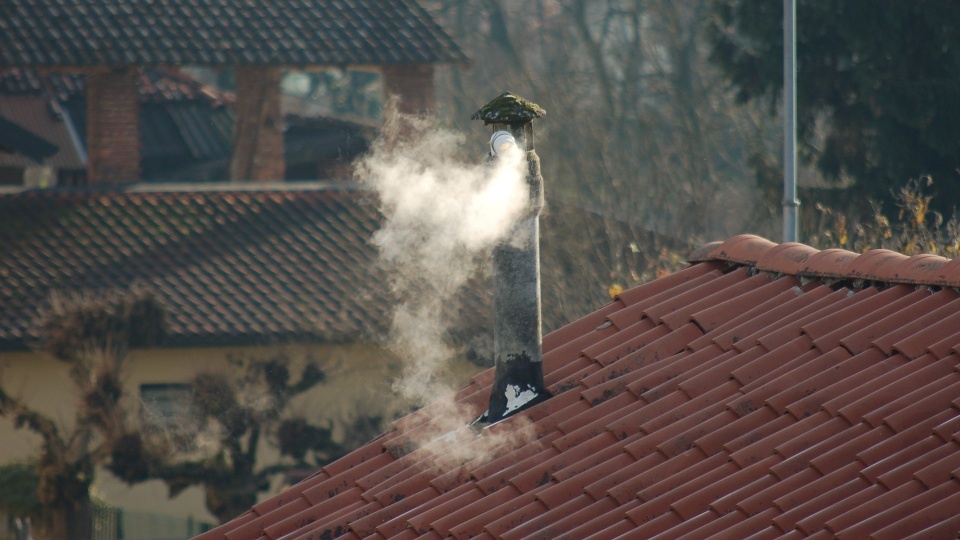 W Inowrocławiu dokonano około 600 kontroli pieców. Z obserwacji strażników miejskich wynika, że palimy coraz mniej śmieci/fot: zdjęcie ilustracyjne, Pixabay