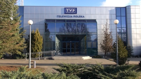 Konferencja prasowa Klubu Radnych PiS pod siedzibą TVP Bydgoszcz (jw)