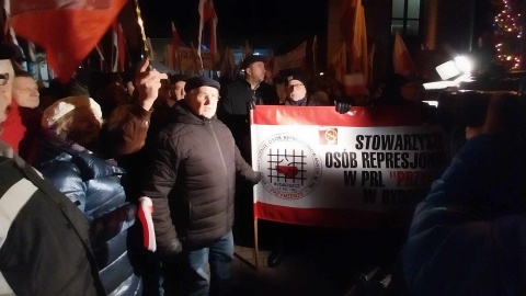 Protest w obronie mediów przed siedzibą TVP Bydgoszcz/fot. Jolanta Fischer