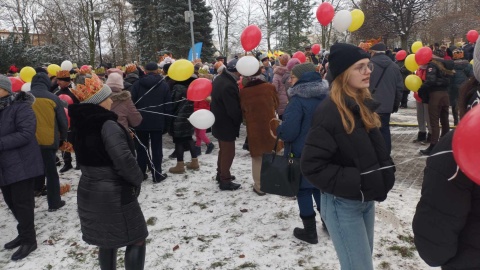 Orszak Trzech Króli z eskortą rzymskich legionistów i w otoczeniu kolorowych balonów zorganizowano w Inowrocławiu/fot: Marcin Glapiak