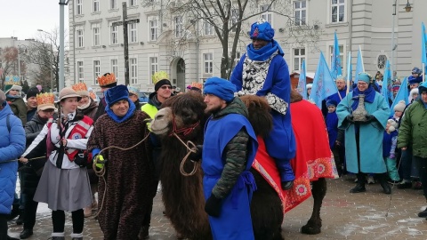 Królowie i kolędnicy wyszli na ulice Bydgoszczy, biorąc udział w Orszaku Trzech Króli/fot: Magdalena Gill