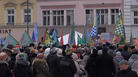 Królowie i kolędnicy wyszli na ulice Bydgoszczy, biorąc udział w Orszaku Trzech Króli/fot: jw