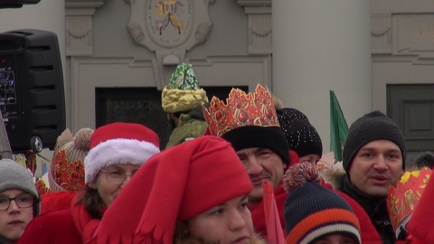 Królowie i kolędnicy wyszli na ulice Bydgoszczy, biorąc udział w Orszaku Trzech Króli/fot: jw