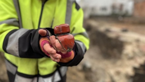 Znaleziska archeologiczne z placu budowy strażnicy przy ul. Prostej w Toruniu/fot. Komenda Wojewódzka PSP w Toruniu/Facebook