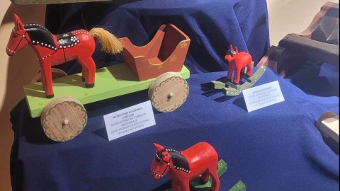 Takie m.in. zabawki sprzed lat (nawet ponad stu) znalazły się na wystawie w Muzeum Ziemi Szubińskiej/fot. Fot. Kamila Czechowska