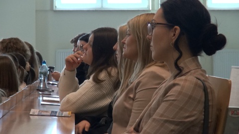 Warsztaty dla licealistów na Wydziale Farmacji Collegium Medicum UMK w Bydgoszczy/fot. jw