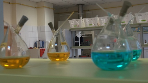 Warsztaty dla licealistów na Wydziale Farmacji Collegium Medicum UMK w Bydgoszczy/fot. jw