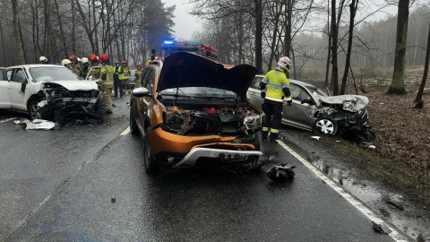 Na 273 km DK10 doszło do wypadku z udziałem 3 aut osobowych/fot. OSP Solec Kujawski/Facebook