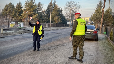 Policjanci z bydgoskiej komendy miejskiej oraz komisariatów z Bydgoszczy i powiatu skontrolowali w środę ponad tysiąc kierowców, w ramach akcji „Trzeźwy kierujący”/fot. materiały policji