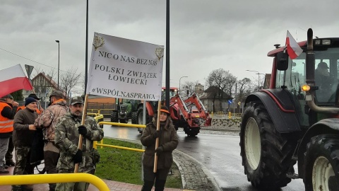 Myśliwi włączyli się w protest w Kruszwicy/fot: Piotr Majewski