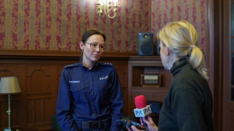 Policjantki w Polskim Radiu PiK w Bydgoszczy/fot. materiały policji