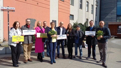 Czego życzą sobie bydgoszczanki w Dniu Kobiet? O to pytała kandydatka Trzeciej Drogi na prezydenta Bydgoszczy - Joanna Czerska - Thomas/fot. Agata Raczek