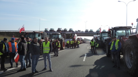 Rolnicy protestujący na A1 w powiecie włocławskim/fot. Marek Ledwosiński