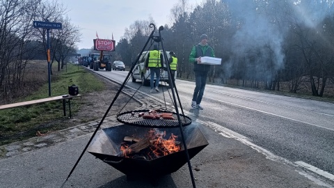 Protest rolników na drodze krajowej nr 10 w Przyłubiu/fot. Maciej Wilkowski